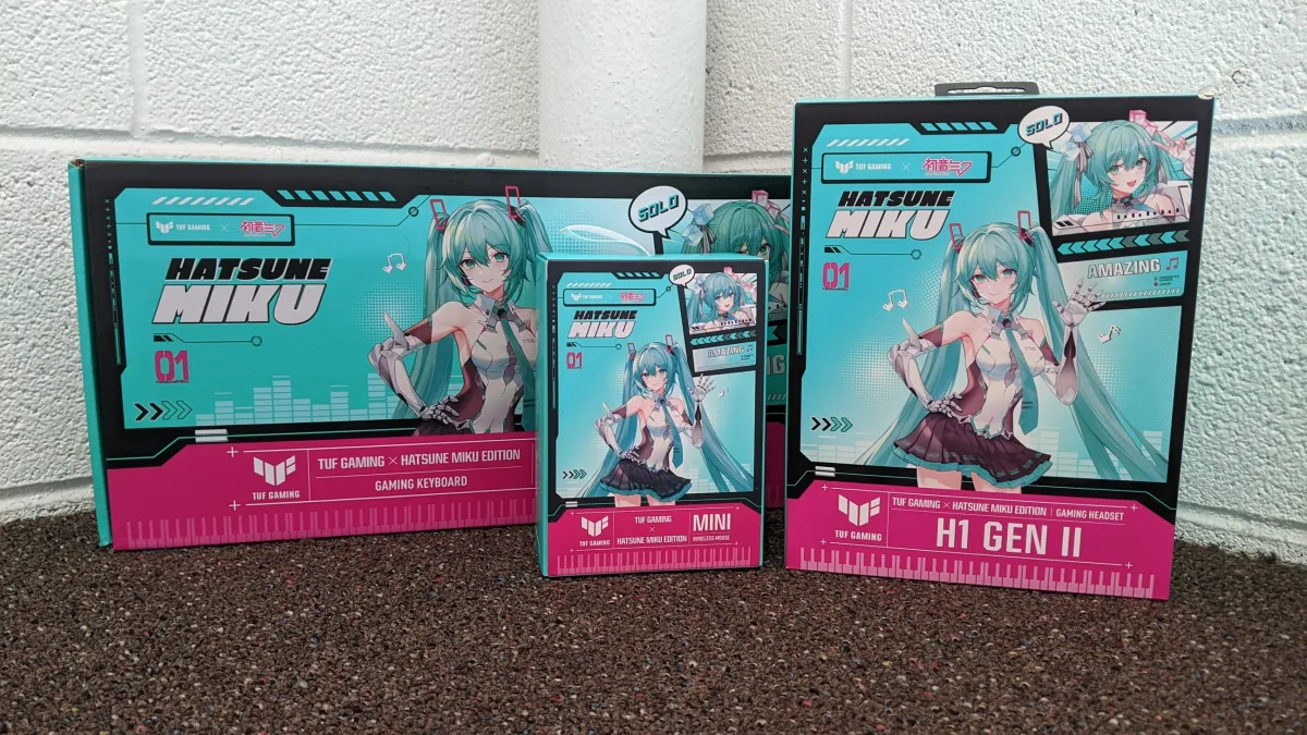 ASUS Hatsune Miku Keyboard, Headset, and Mouse Look and Work Great 