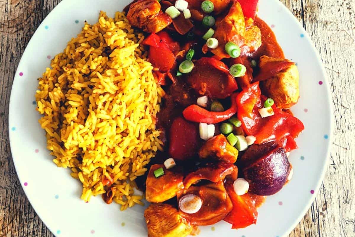 Malaysian red pepper and chicken curry