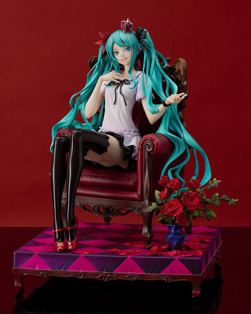 New Hatsune Miku World is Mine Figure Wears a Crown 